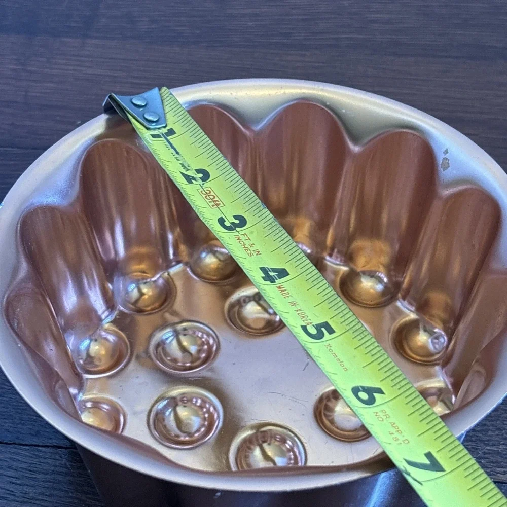 Copper‎ Colored Jell-O Mold Mold Flower Design Hanger 4 Cup Size Aluminum Round
